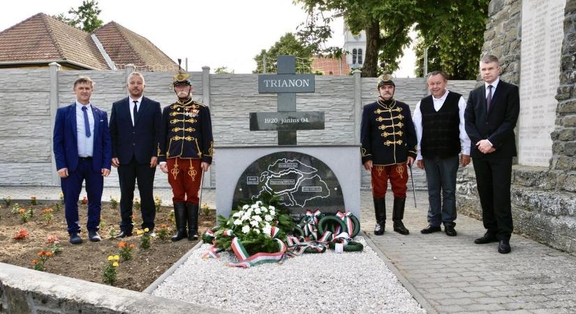 Emlékmű a hősökért Ostffyasszonyfán