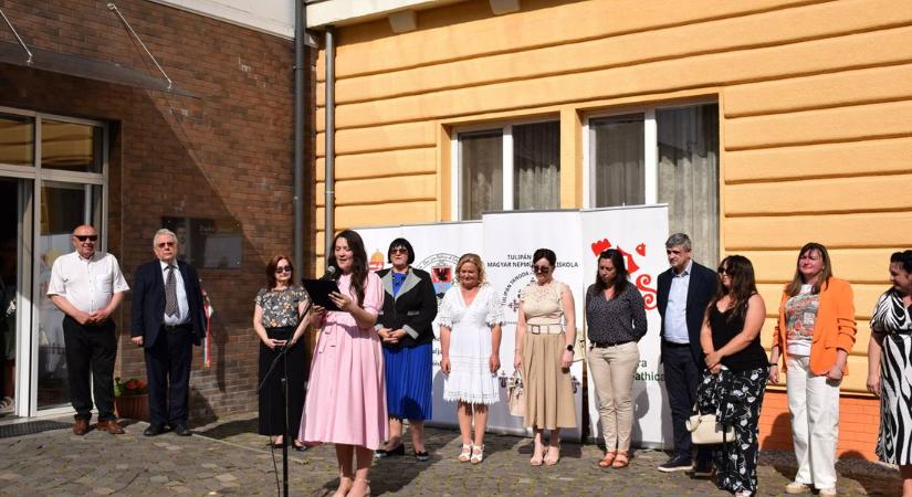 Az Összetartozás tánca Beregszászon - Gyászünnep helyett méltóságteljes megemlékezés