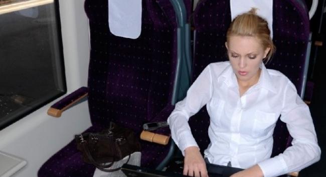Már majdnem 10 ezer esetben térítette vissza a jegyár felét a MÁV