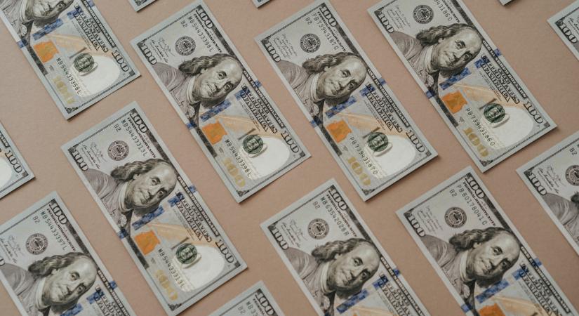 Megdöbbentő adatok a dollármilliomosokról