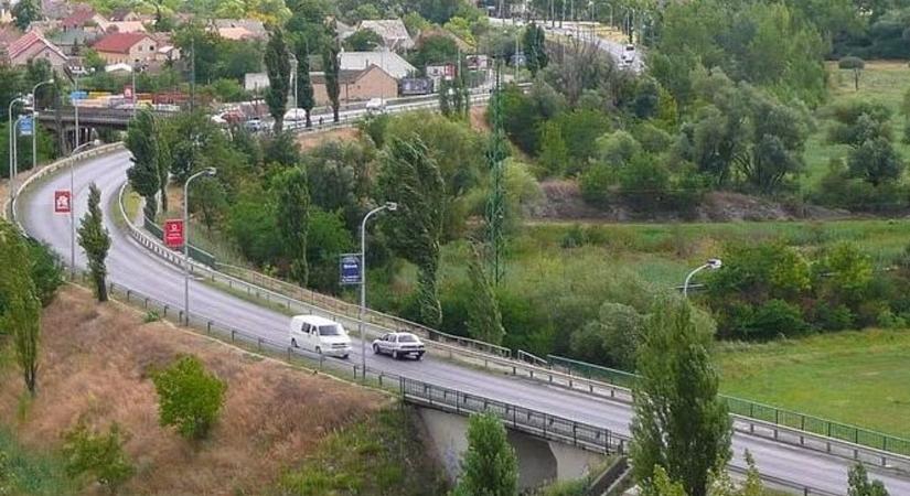 Fontos útszakaszt zárnak le Székesfehérváron: ez minden autóst érint