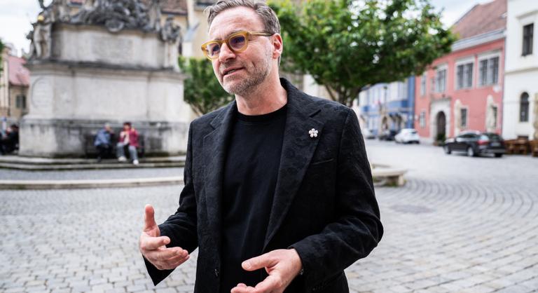 Lobenwein Norbert – „A szó veszélyes fegyver…”