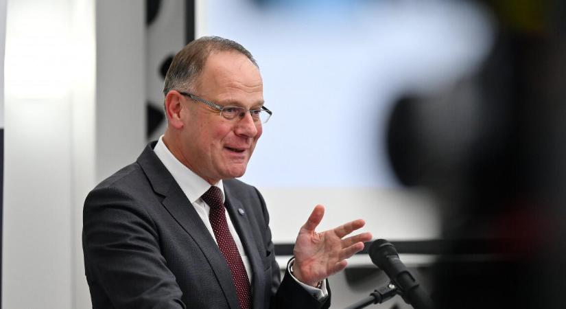 Magyar Péterről, Lázár Jánosról és a luxizásról beszélt a fideszes miniszter