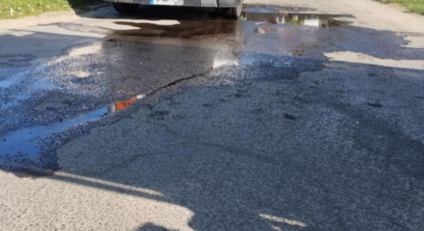Nagy a baj Pécs felé: a 6-os úton egy másik balesethez is száguldottak a mentők