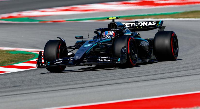 A Mercedesnél elismerték, a barcelonai motorhiba miatt nyomás alá kerültek