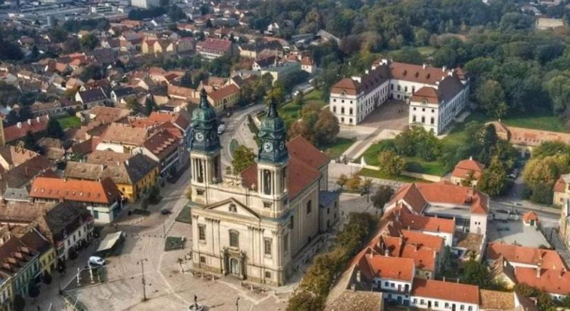 Végiglopkodta a várost egy 33 éves nő