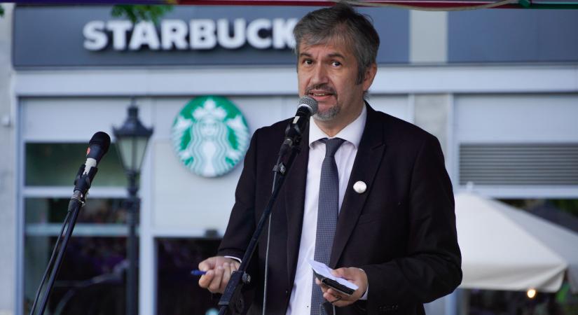 Hadházy Ákos szerint Navracsics az egyik leggerinctelenebb fideszes