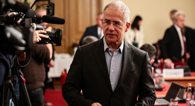 Kósa Lajos a sajtó elé áll Ruszin-Szendi Romulusz „ukrajnázós hangfelvételeivel” kapcsolatban