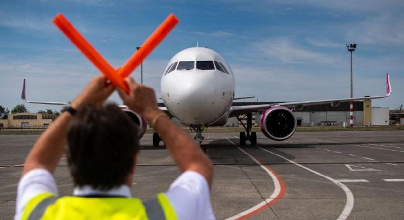Hatalmas zuhanásban a Wizz Air árfolyama, menekülnek a részvényesek