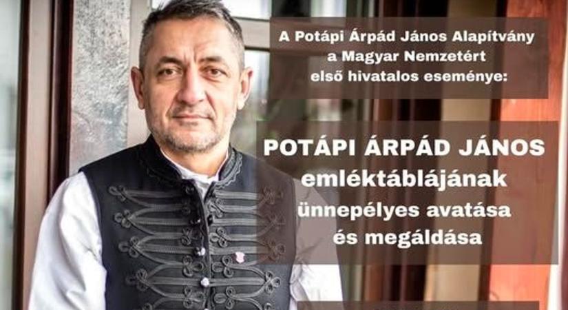 A tragikus hirtelenséggel elhunyt államtitkárra emlékeznek