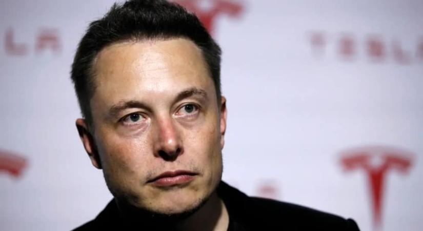 Elon Musk színt vallott: háborút indított Trump ellen