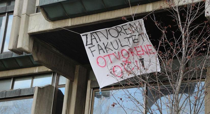 A professzorok arra kérik az Újvidéki Egyetemet, hogy mielőbb írja ki a felvételi pályázatot