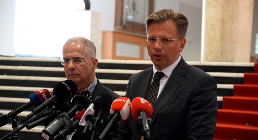 Ruszin-Szendi ment volna az ülésre, de nélküle állapították meg, hogy elárulta a bajtársait is
