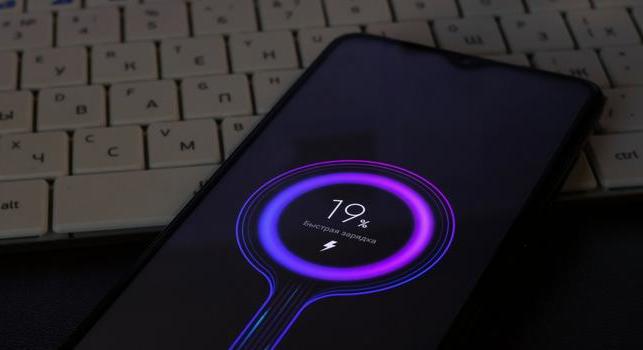 Szörnyeteg akksi jöhet a Xiaomi 16-ba