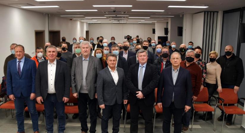 Friss felmérés: erősödött a Fidesz a “Harcosok klubja” elindítása után?