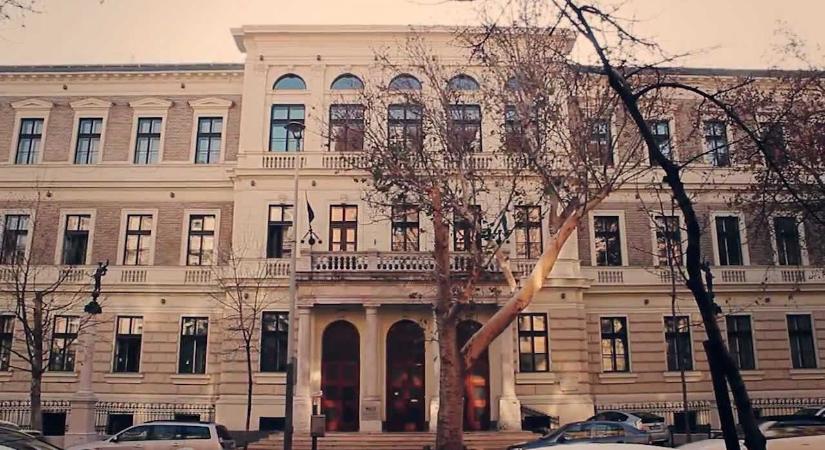 Felvételi 2025: ilyen intézményi pontokat kaphattok a Budapesti Gazdaságtudományi Egyetemen