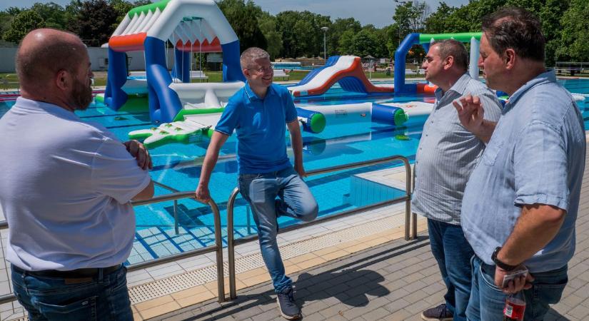 Ilyet eddig csak a tv-ben láttál! A nyár slágere a nindzsapálya lesz Bükfürdőn – fotók