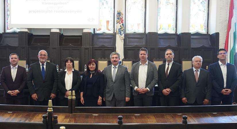Közel 3 milliárdból indul humán fejlesztési program Hajdú-Bihar vármegyében