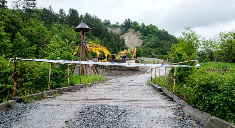 Prefektus: nem jelent meg újabb, a régi bánya hirtelen beszakadására utaló jel a parajdi sóbányánál