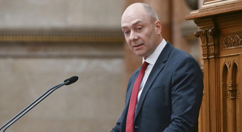 Újabb embert talált a Fidesz az alkotmánybírósági tisztségre