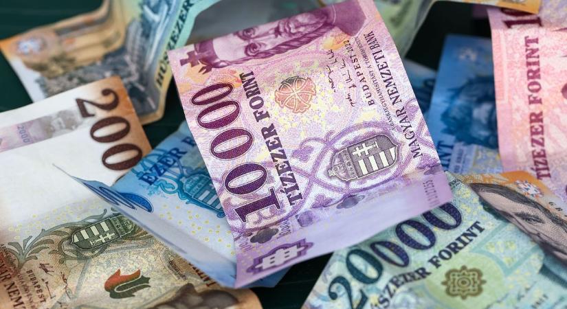 Évek óta nem volt ilyen nyugis a forint, ha az EKB most meg is mozgatta kicsit