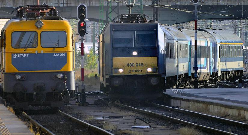 Egy lerobbant IC-mozdony volt az utolsó csepp a pohárban: teljesen kiakadt a MÁV-vezér
