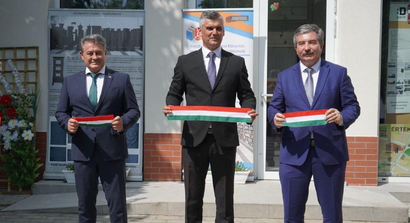 Hajdúsámson jövőt épít, múltat tisztel – számos fejlesztést adtak át, miközben a nemzeti összetartozásra is emlékeztek