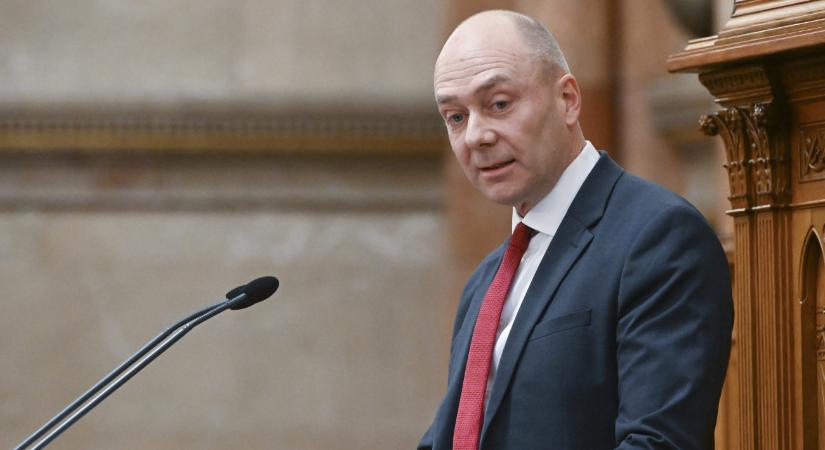 Megnevezték az alkotmánybíró-jelölteket az utolsó üres posztra