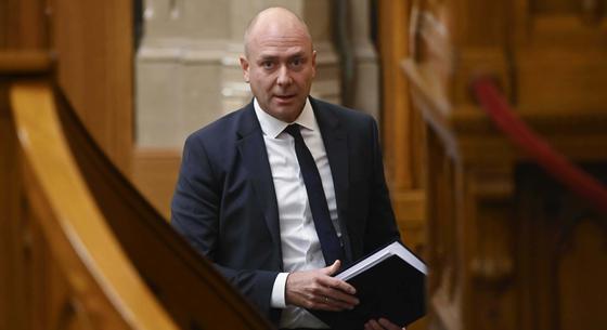 A sokat bírált ombudsmant, Kozma Ákost jelöli a Fidesz alkotmánybírónak