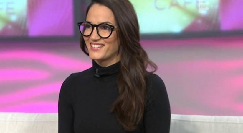 A 44 éves Debreczeni Zita bomba pink szettben esküvőzött: Gianni se hagyta szó nélkül