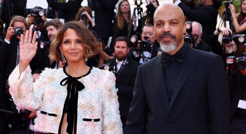 Párja megkérte Halle Berry kezét, de a színésznő válaszára még várni kell