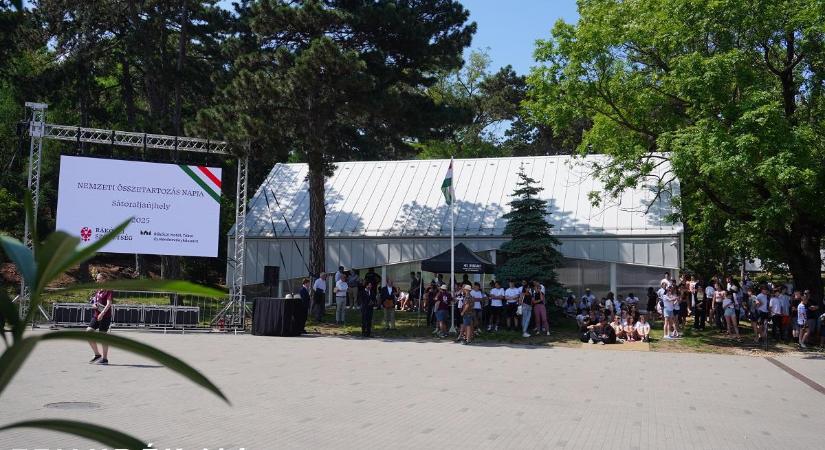 A nemzeti összetartozás napja a Rákóczi Táborban képeken