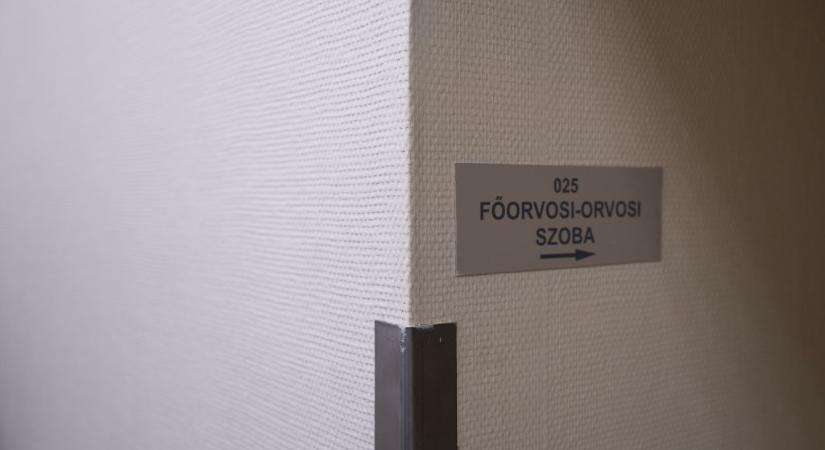 Arcfelismerő rendszer is jöhet az egészségügyi intézményekben a munkaidő betartásának ellenőrzésére