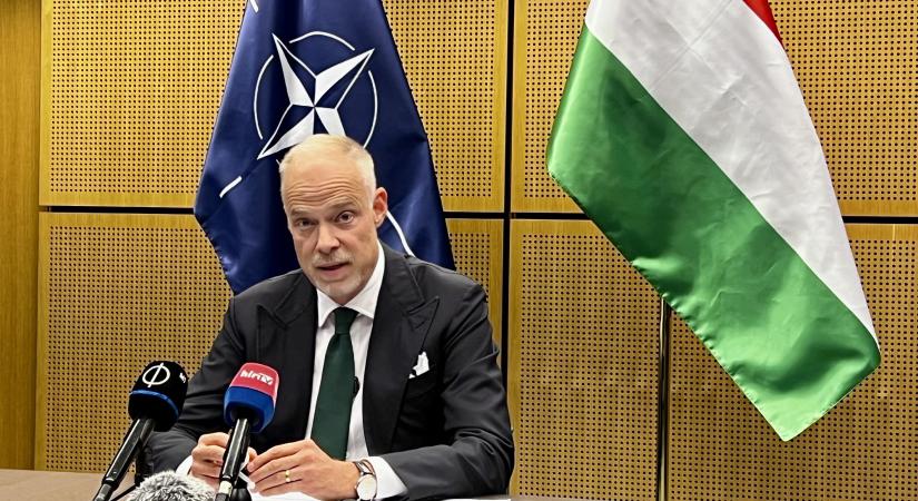Szalay-Bobrovniczky Kristóf: Katonához méltatlanul viselkedett Ruszin-Szendi Romulusz  videó