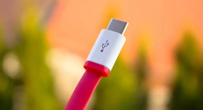 Egyszerűsíteni akar az USB-n a Microsoft; ez nekünk lesz könnyítés!