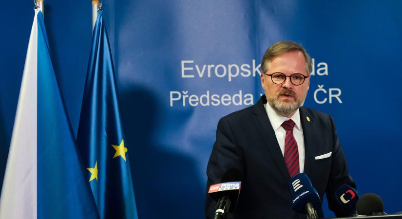 A cseh kormányfőnek nem tetszik, hogy Szlovákia szembemegy a szankciókkal