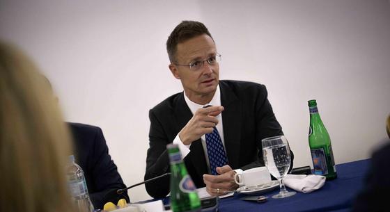 Szijjártó szerint Magyarország és El Salvador együtt vívja a józan ész forradalmát