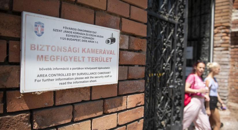Visszakozott az egészségügyi kormányzat, alig egy napig működött élesben a kórházi arcfelismerő rendszer