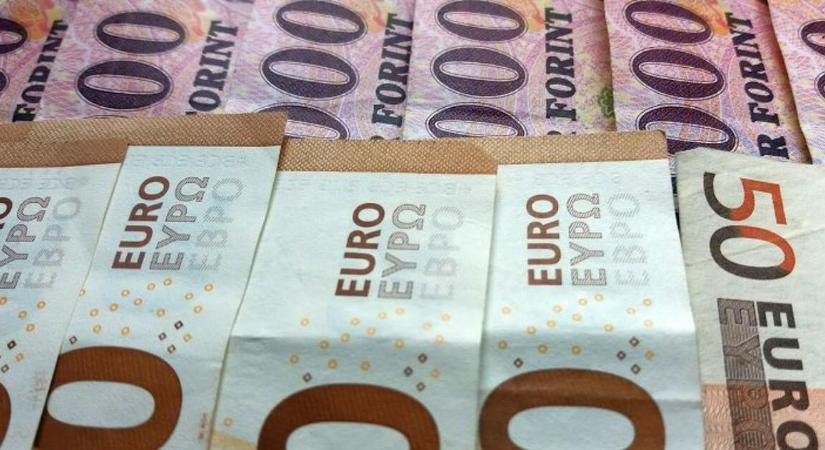 Pici lépés az eurótól