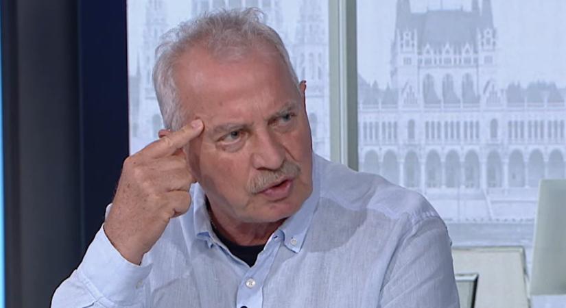Bencsik András szerint azért rakták ki a Sajtóklubból, mert egy politikusnak nem tetszett az, amit róla írt