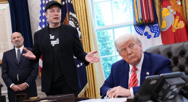 Kirobbant a háború Donald Trump és Elon Musk között, súlyos vádak láttak napvilágot