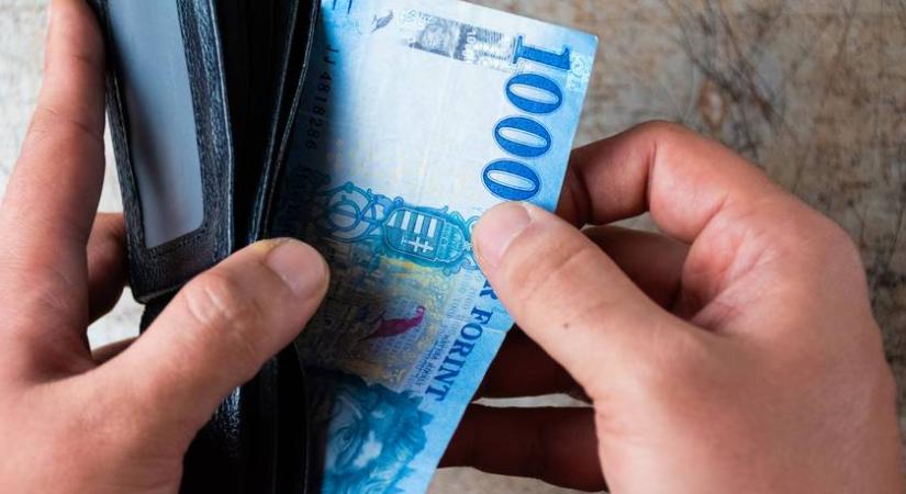 Újabb pofátlan csalás terjed: semmiképp ne adj pénzt, ha valaki ezzel jön oda hozzád az utcán!