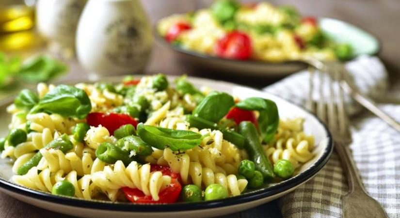 Tavaszi tészta színes zöldségekkel: így készül a pasta primavera