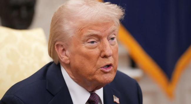 Trump megpróbálta lebeszélni Putyint, hogy válaszoljon az orosz légibázisok ellen intézet ukrán dróntámadásra