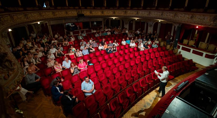 Több mint 120 ezren látogattak el a Kecskeméti Nemzeti Színházba a2024/25-ös évadban