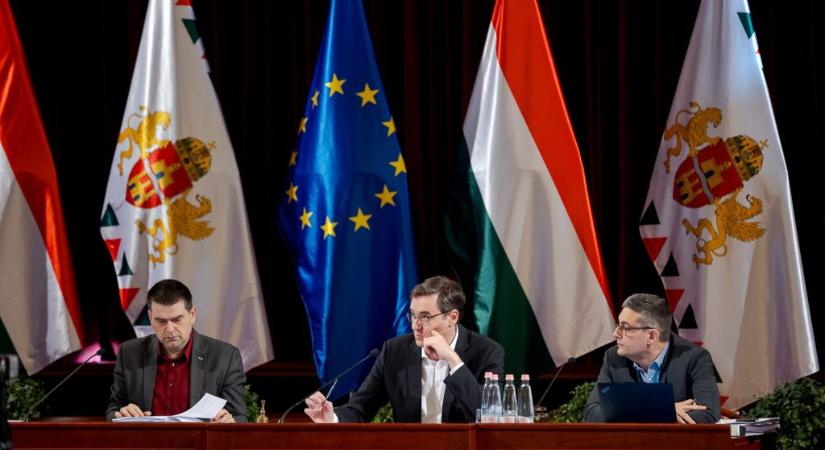 Orbán szomorúan látja a főváros vezetésének „vergődését”