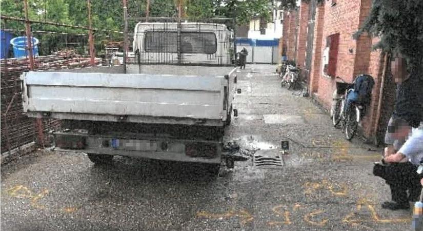 Tolatás közben ütötte el gyalogost, aki életét vesztette