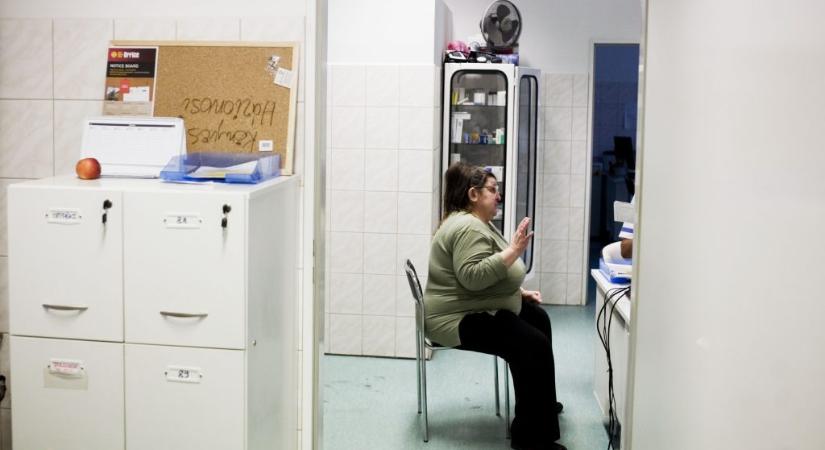 Kutatás: ekkorát kockáztat, aki táppénzre megy Magyarországon