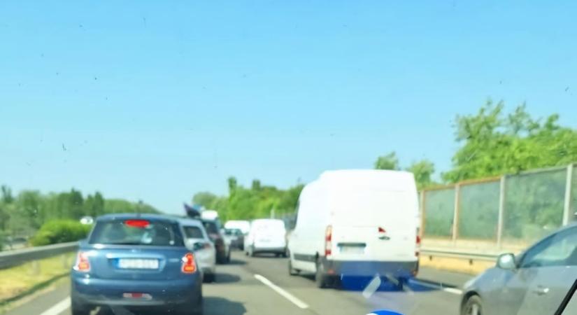 Gigadugó az M7-esen: Mindenki a Balatonra megy?