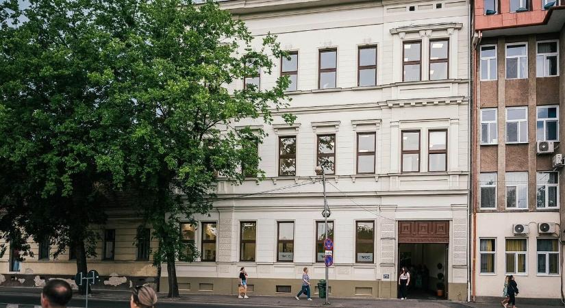 Ünnepélyesen felavatták a felújított műemléképületet, mely otthont ad az MCC nagyváradi központjának